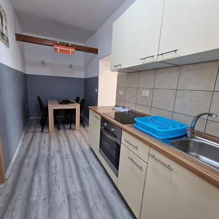 Secret Garden Apartment