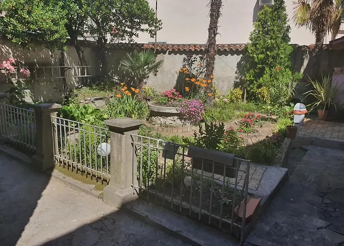 Apartment Secret Garden *